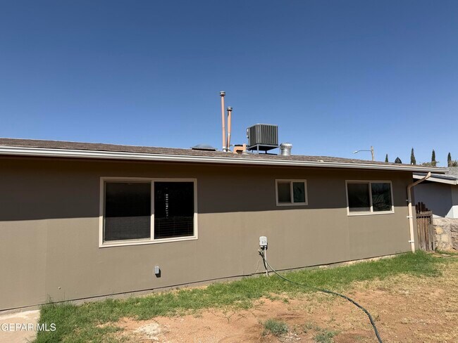 Building Photo - 10429 Persephone Dr