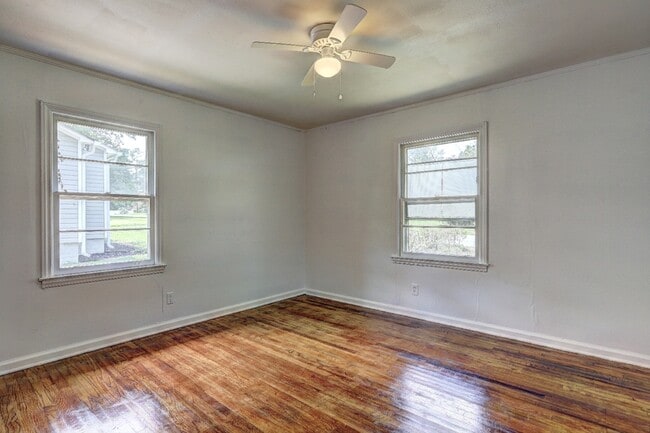 Building Photo - 3292 Arnwood Ave