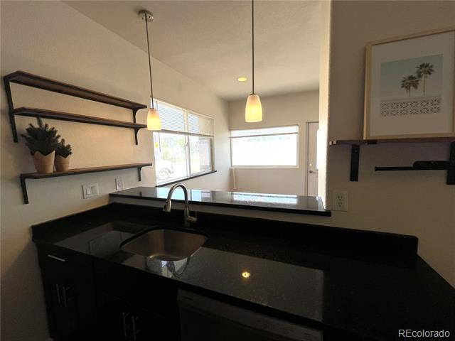 Building Photo - 679 Galapago St