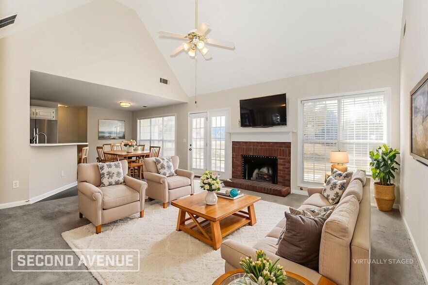 Building Photo - 1008 Maria Dr