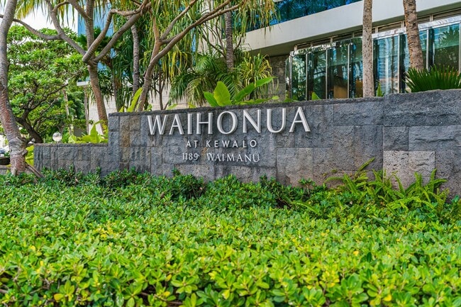 Building Photo - Beautiful Ocean View 2-Bedroom / 2-Bathroo...