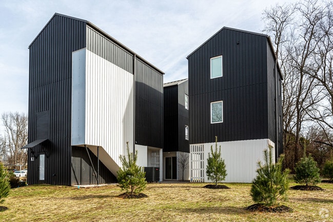 Building Photo - Muse Bowling Green