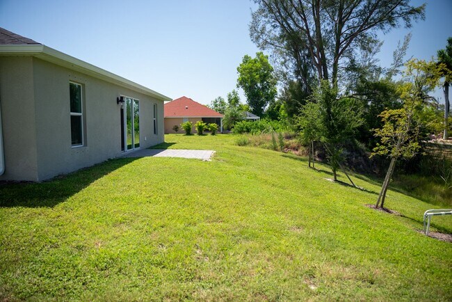 Building Photo - 1729 NW 20th Terrace