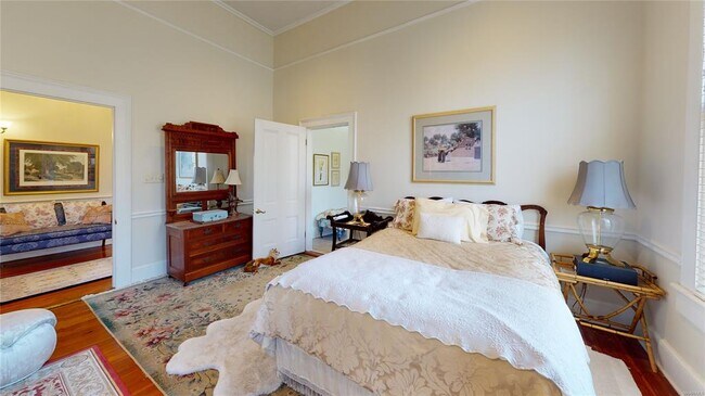 Building Photo - 648 Clayton St