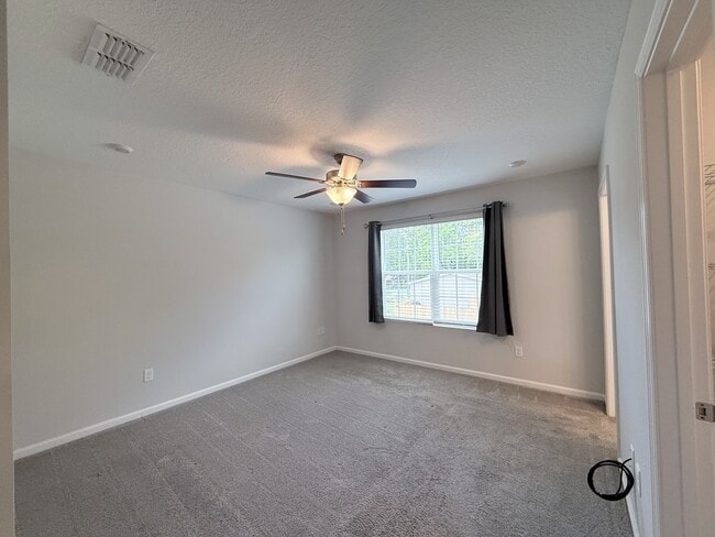 Building Photo - 4541 Cambria St