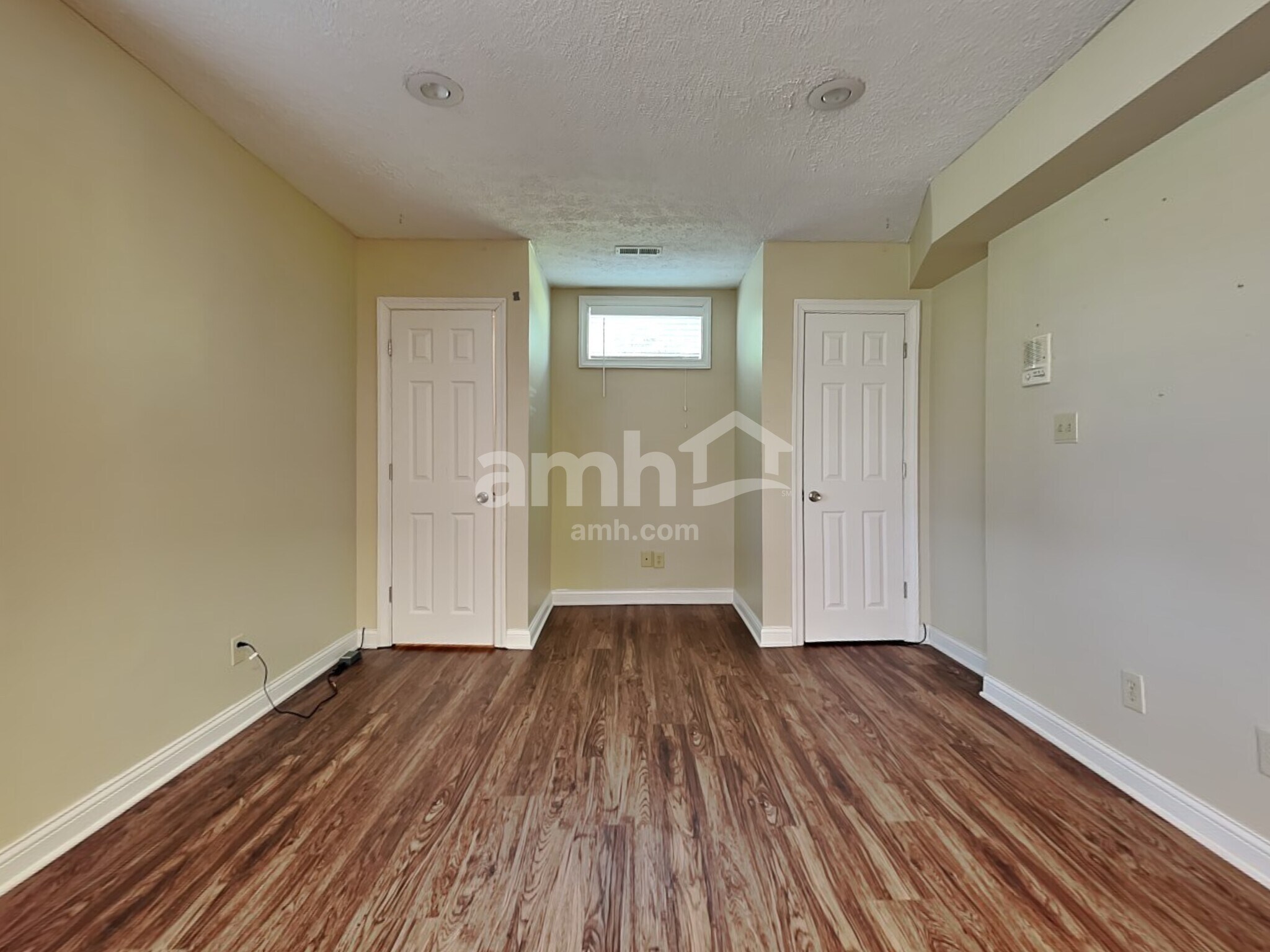 Building Photo - 6499 Westanna Dr