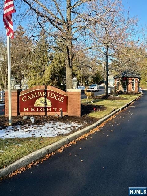 Building Photo - 231 Cambridge Dr