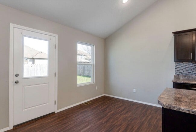 Building Photo - 4 Bedroom | 2 Bathroom | 3 Car Garage| Republic MO | Fenced Backyard!