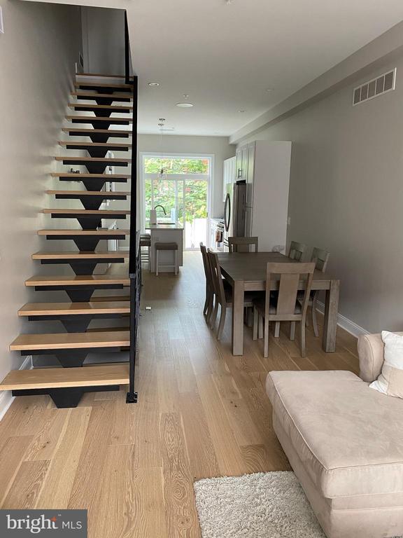 Building Photo - 1937 Gerritt St