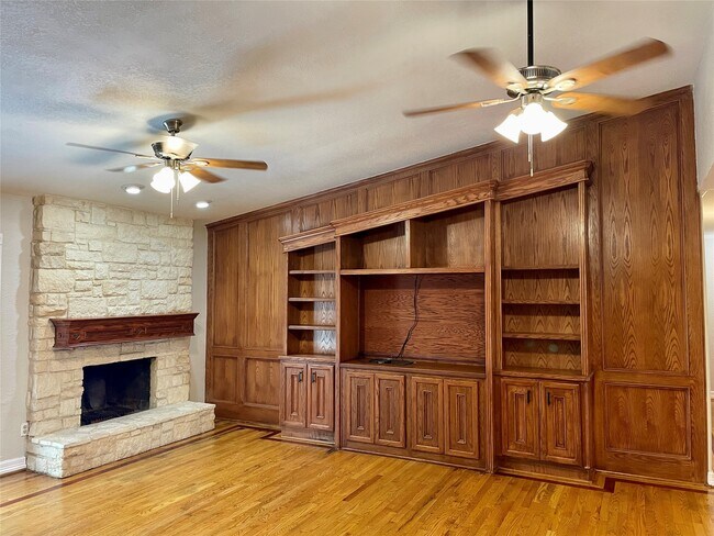 Building Photo - 16803 Castle Fraser Dr