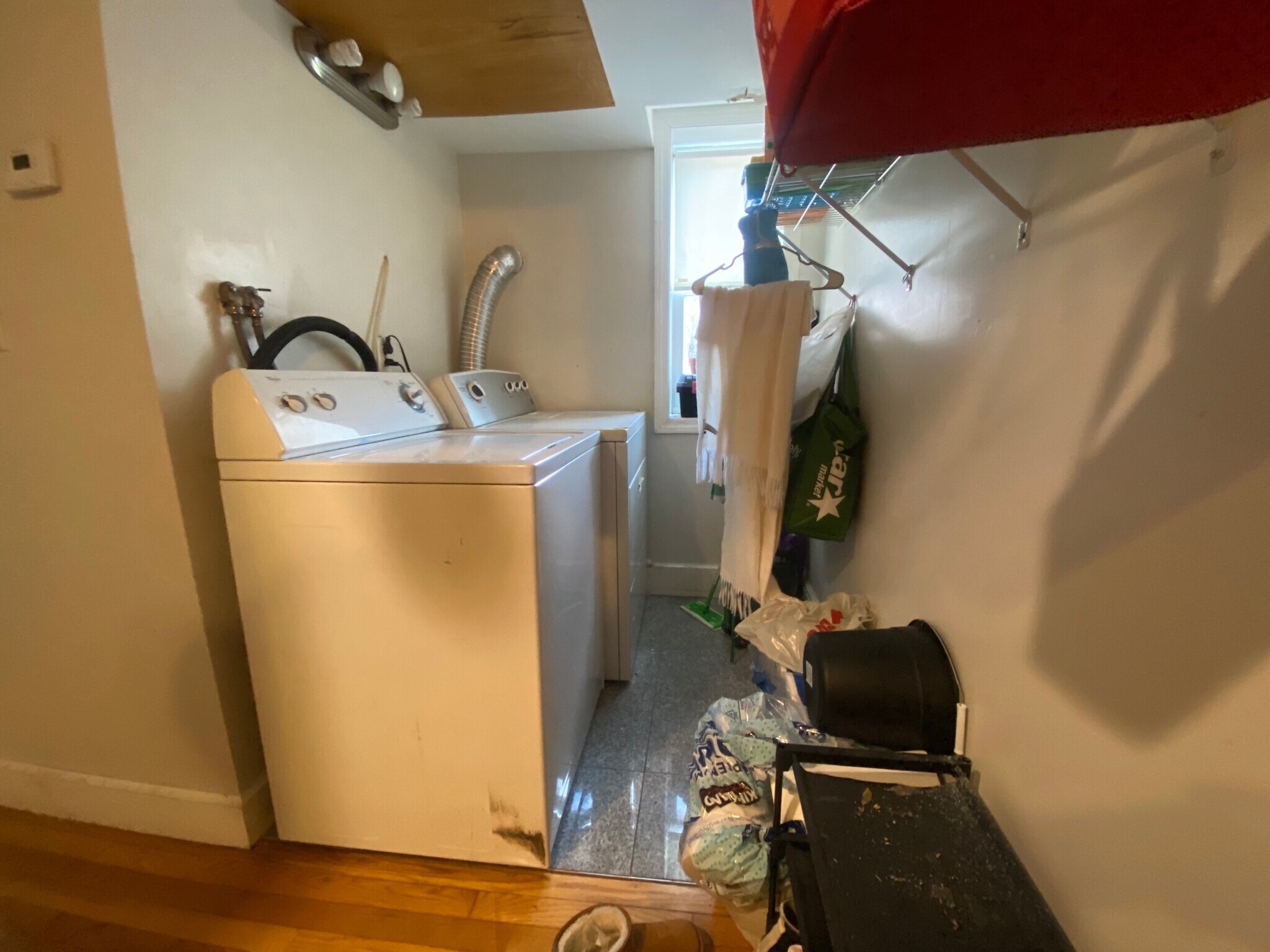 Building Photo - 127 Cedar St