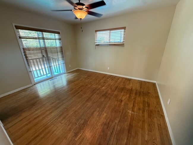 Building Photo - 5430 Mary Lane Dr