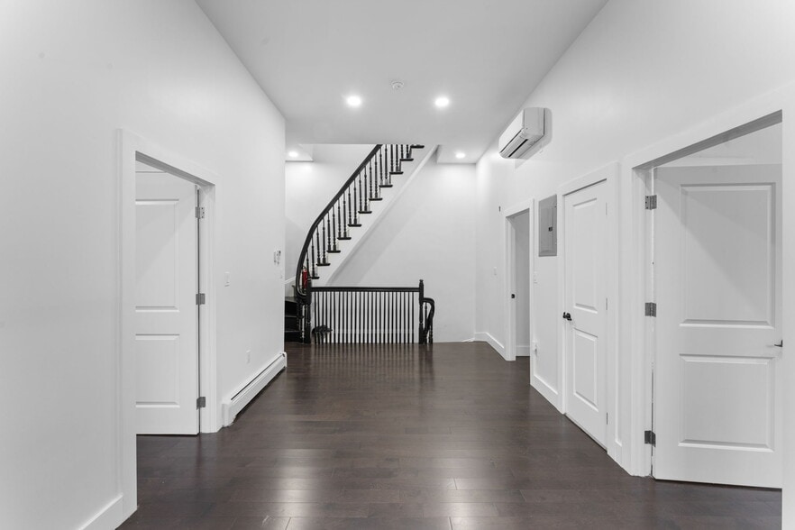 Building Photo - 4462 23rd St
