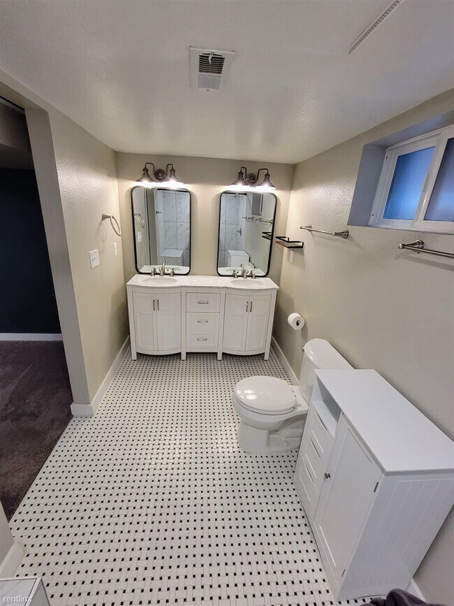 Building Photo - 3 br, 2 bath House - 3326 Steele Street