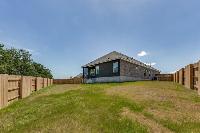 Building Photo - 124 Maravillas Bnd