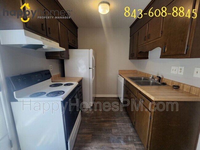 Building Photo - 921 Nabors Dr