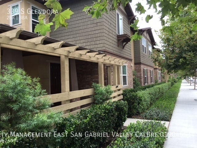 Building Photo - 339 S Glendora-