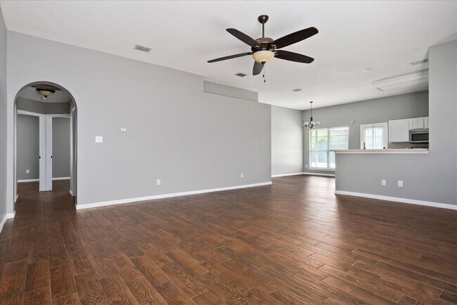 Building Photo - 403 Thunderstorm Ave