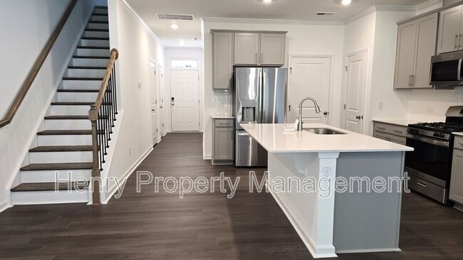 Building Photo - 3103 Vitner Dr