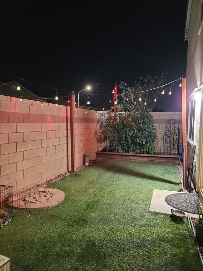 Building Photo - Beaumont 4 bedroom home ($0 monthly electric bill)