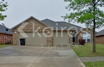 Building Photo - 529 Loyd Ln