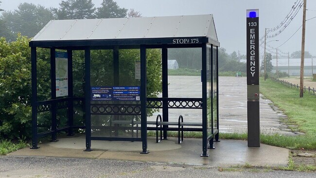 Building Photo - 275 Mast Rd