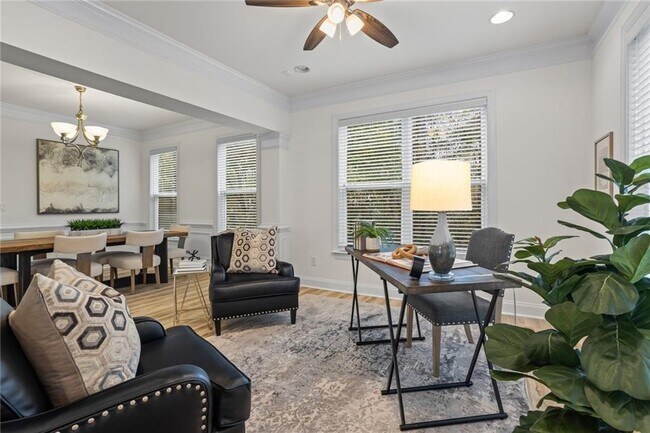 Building Photo - 3910 Dalwood Dr