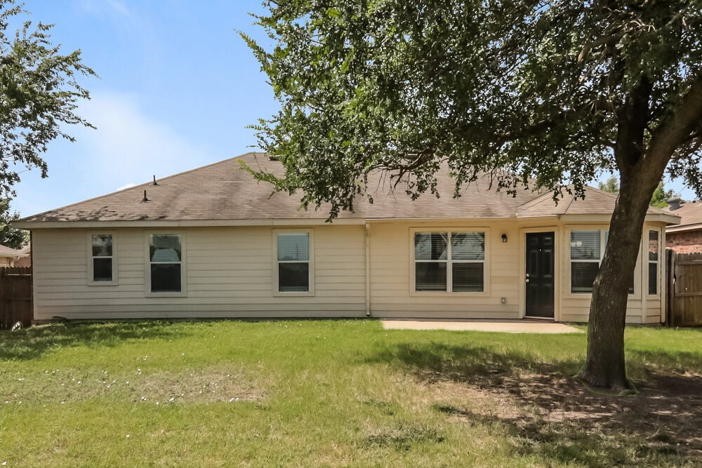 Building Photo - 120 Meadow View Ln