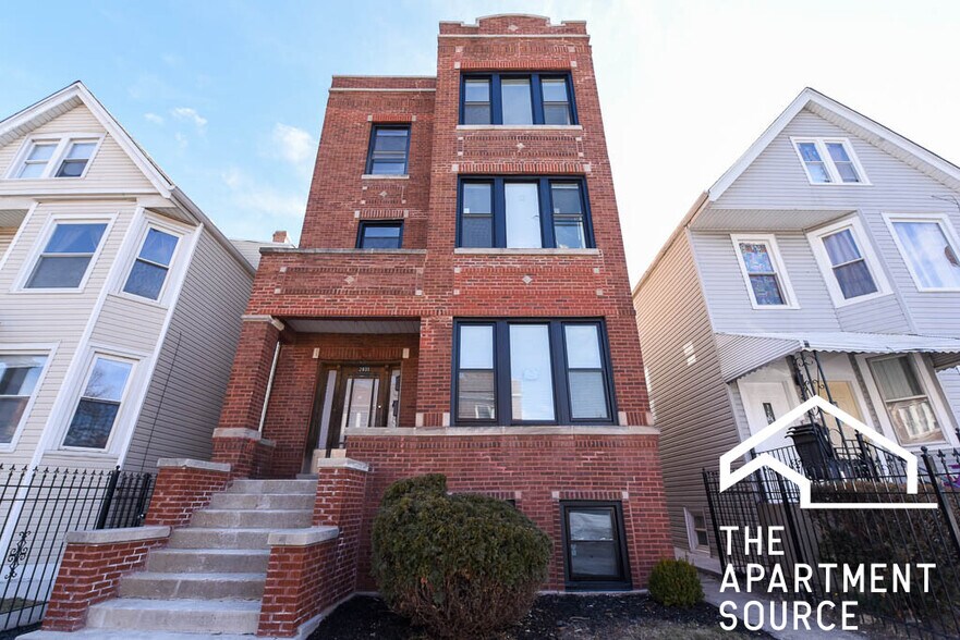 Building Photo - 2935 N Lawndale Ave