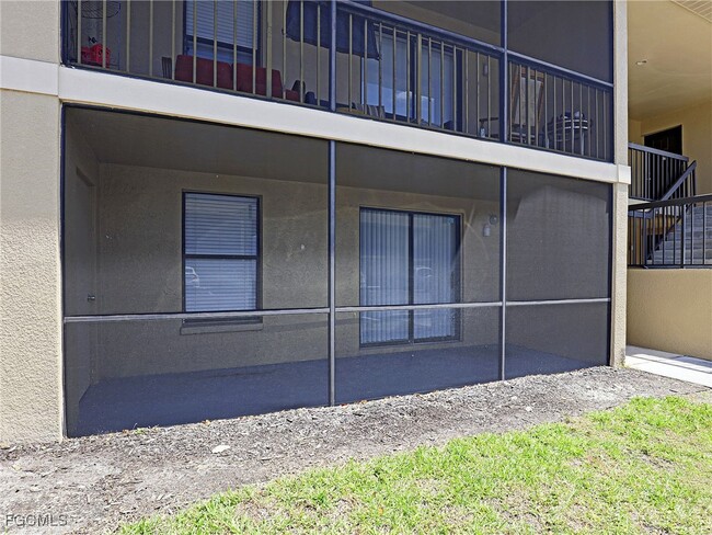 Building Photo - 5321 Summerlin Rd