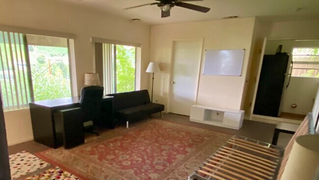 Building Photo - 5296 Elvira Rd