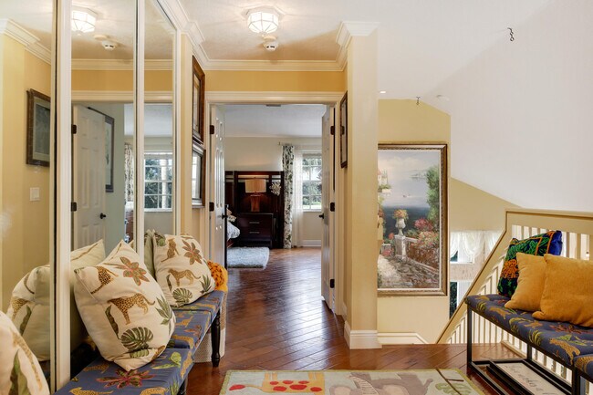 Building Photo - 2070 Chagall Cir