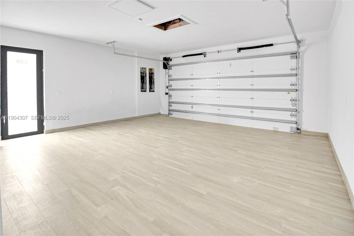 Building Photo - 12890 NW 2nd St