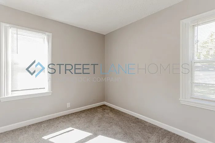 Building Photo - 3458 Orchard Ave