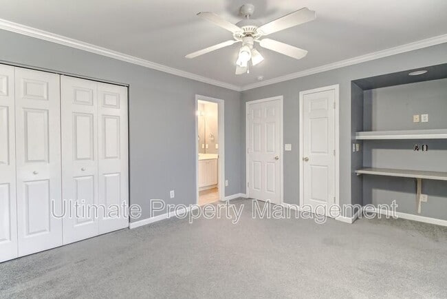 Building Photo - 502 Shortfin Dr