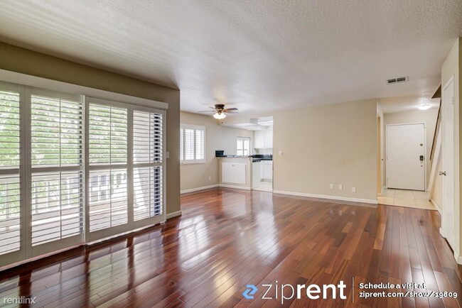 Building Photo - 2 br, 1.5 bath Condo - 730 Cory Drive, Ing...