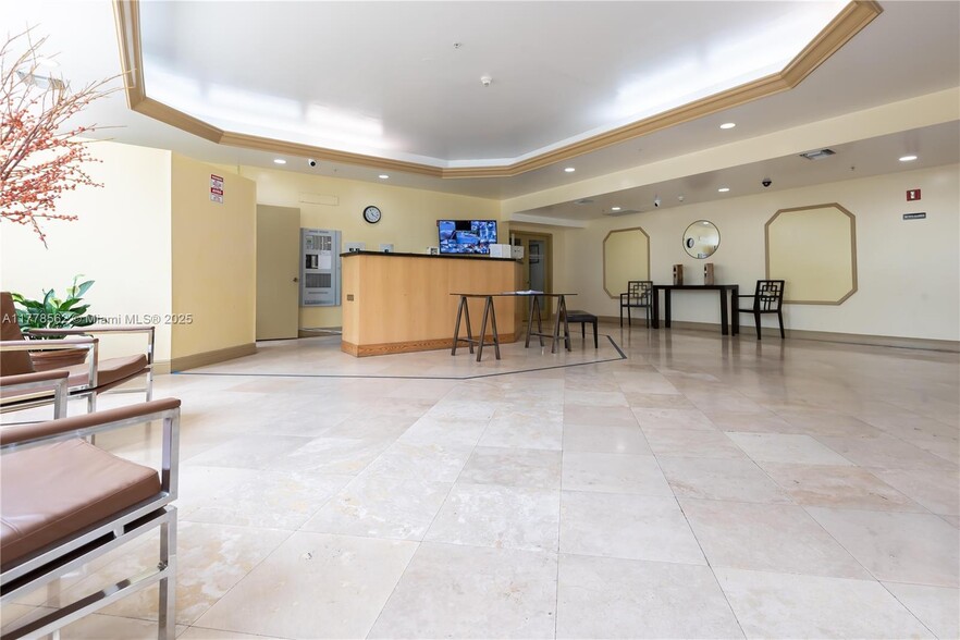 Building Photo - 3500 Coral Way