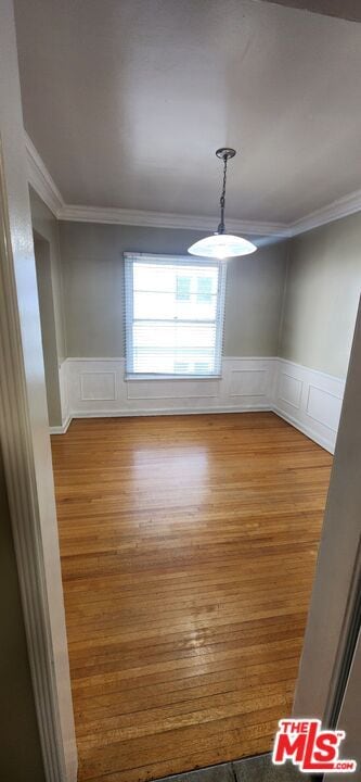 Building Photo - 1338 S Dunsmuir Ave