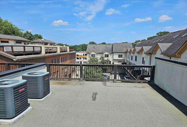Building Photo - 1278 Dahlgren Lane