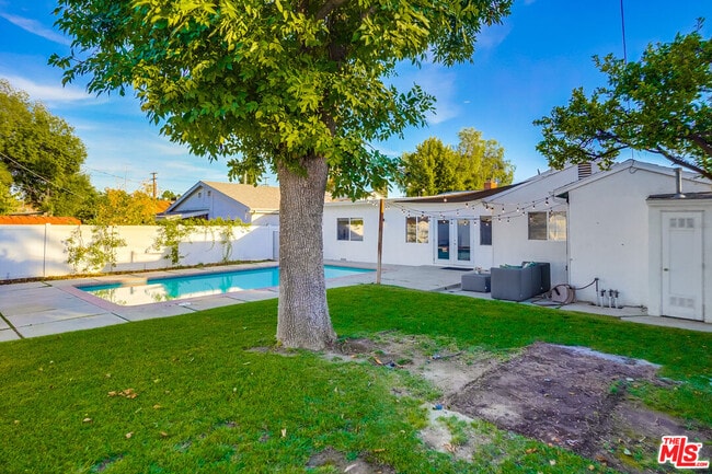 Building Photo - 12527 Emelita St