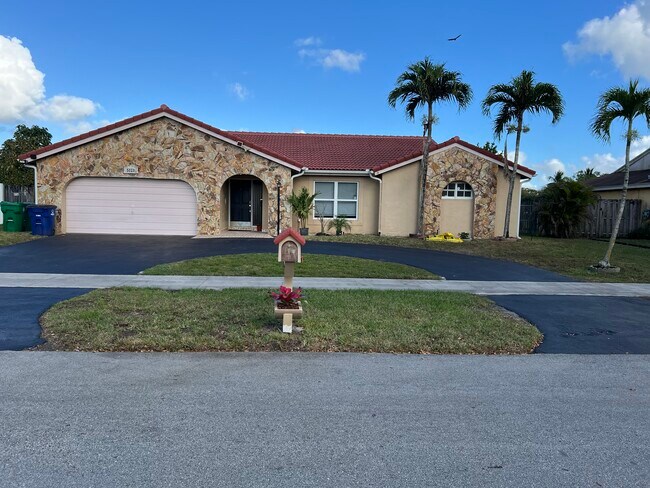 Primary Photo - 5020 SW 120th Ave