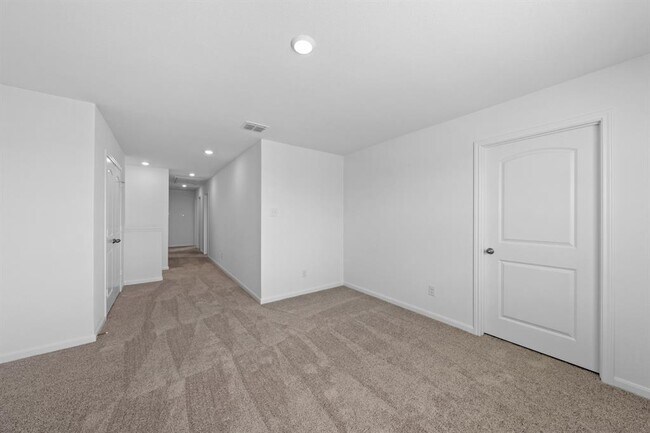 Building Photo - 392 Low Pasture Trl