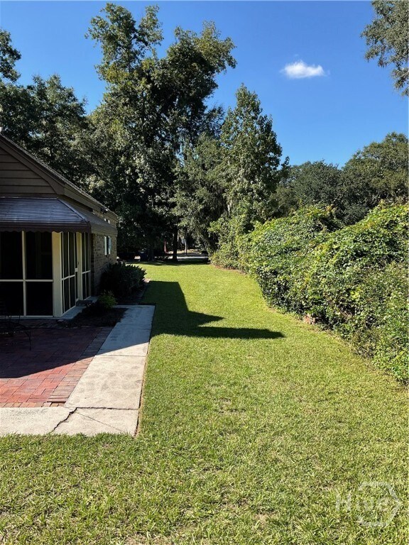 Building Photo - 902 Penn Waller Rd