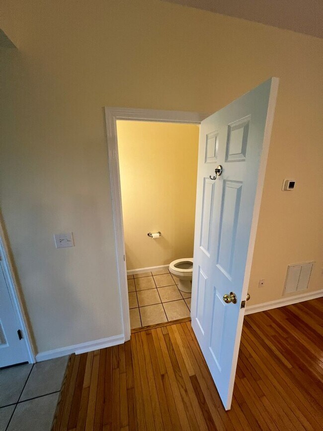 Building Photo - Arden 2 Bedroom Townhome:  First Month Free