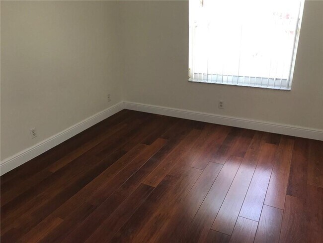 Building Photo - 19010 SW 10th St