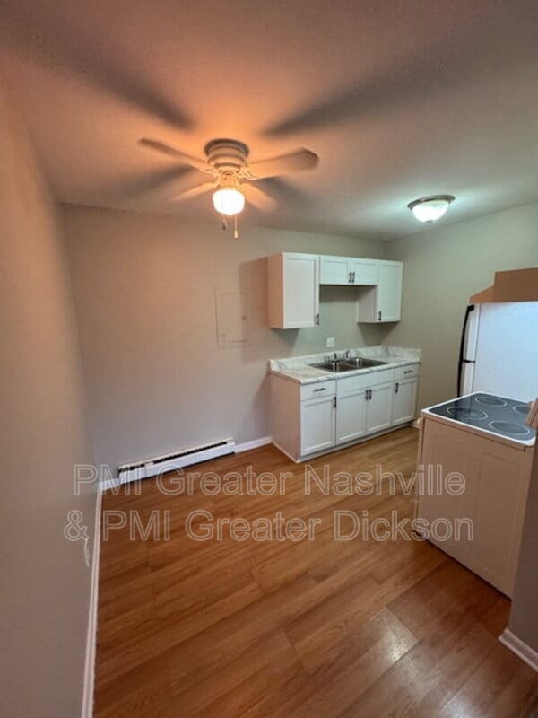 Building Photo - 2134 Fairfax Ave