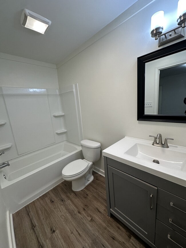 Building Photo - 151 Louisa Blvd