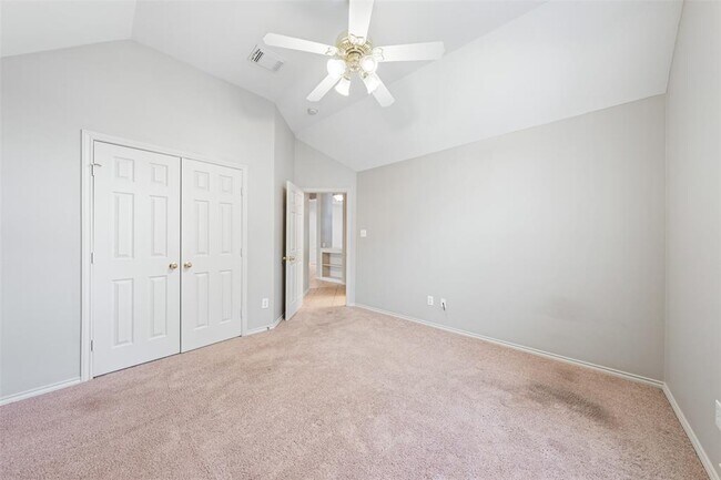 Building Photo - 21922 Rivergate Ct