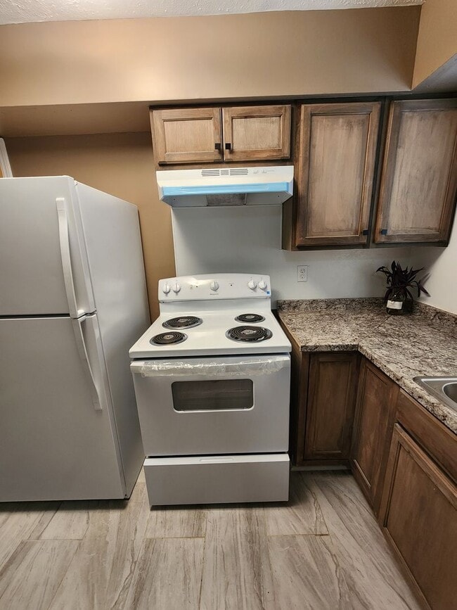 Building Photo - BEAUTIFUL 3 BEDROOMS 2 BATHS IN PHENIX CITY