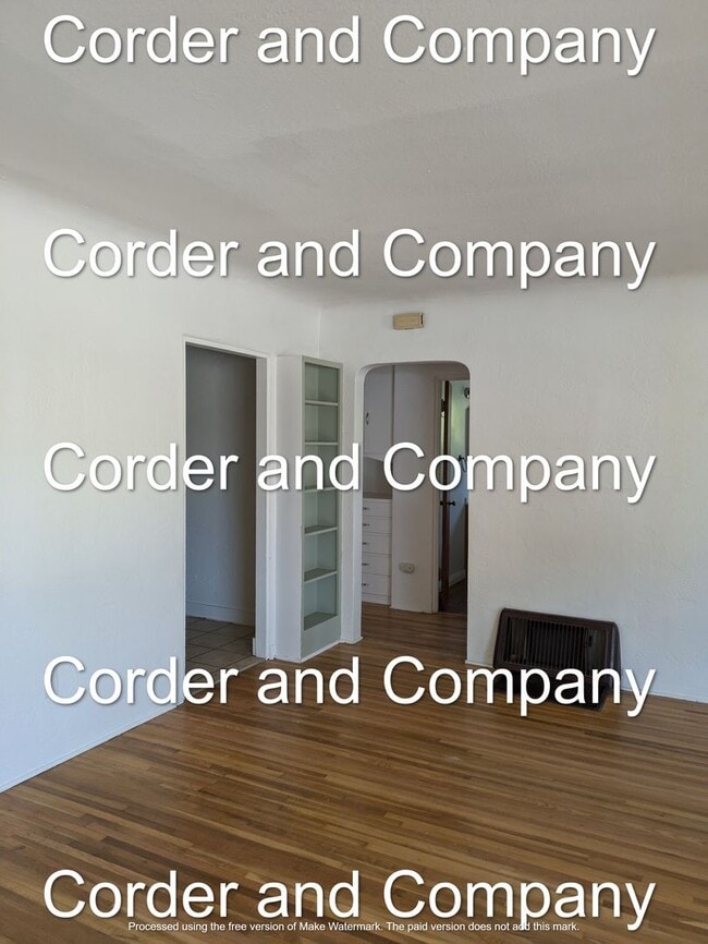 Building Photo - 211-1211 Adams St NE